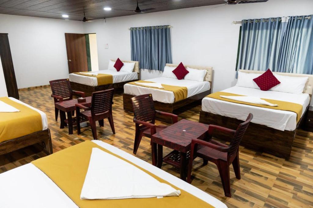 Hotel Mangozzz Magical World Panvel Exterior foto