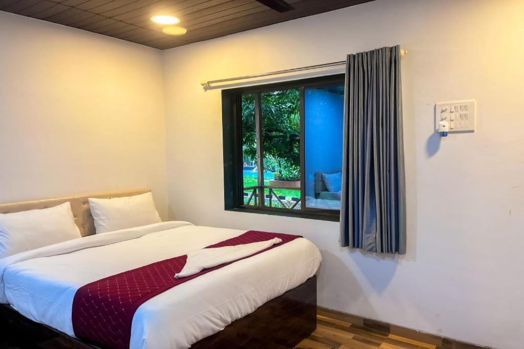 Hotel Mangozzz Magical World Panvel Exterior foto